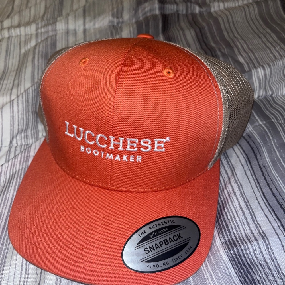 16 UNIQUE HATS